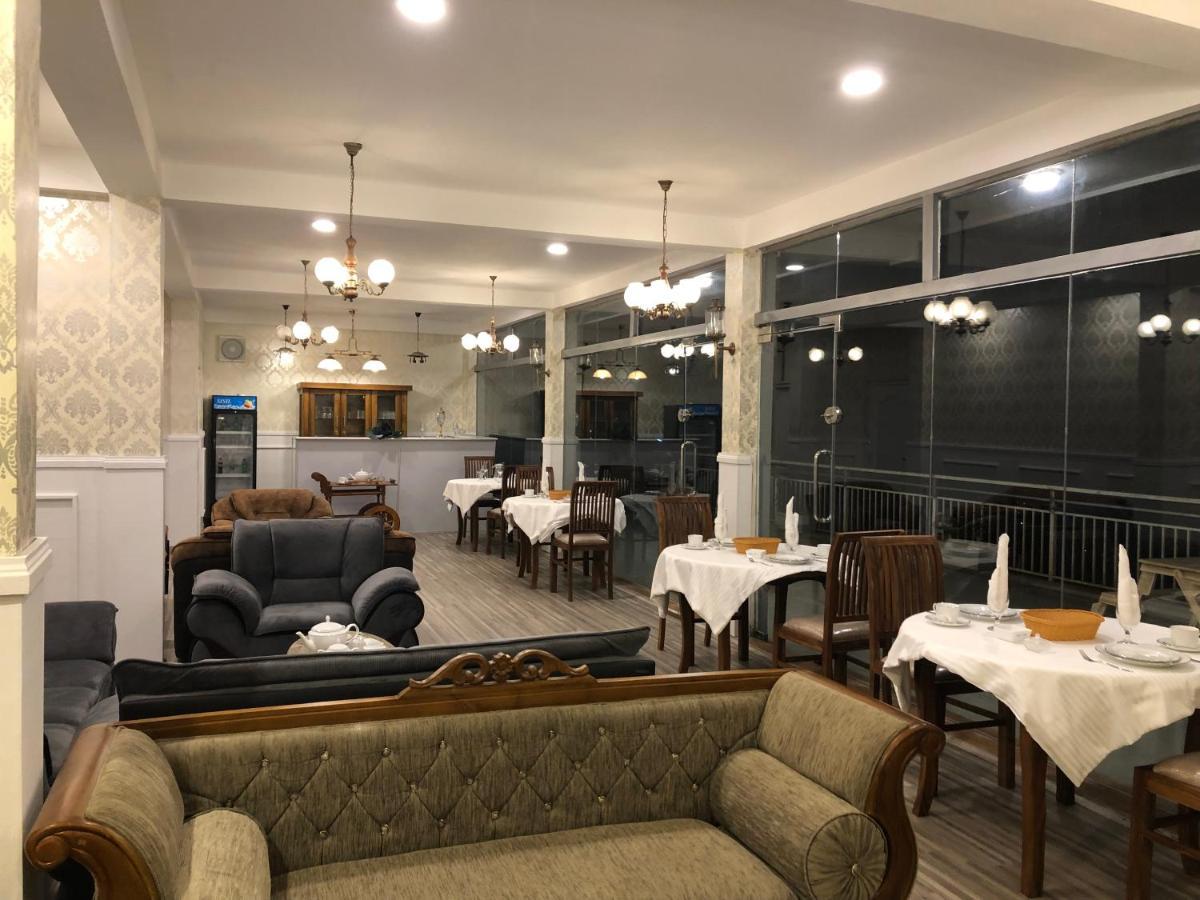 Hotel Bonavista Нувара Елия Екстериор снимка